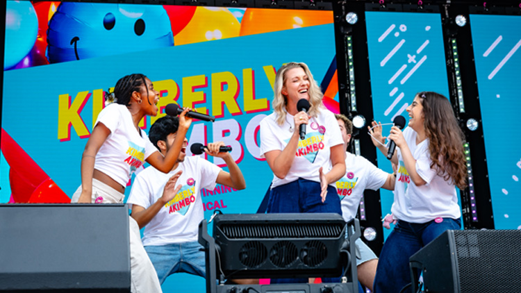 KIMBERLY AKIMBO AT WEST END LIVE